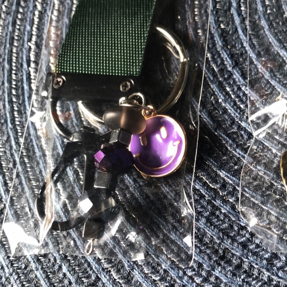 NEW Handmade keychains: dark green, beaded, charms - Picture 2 of 4